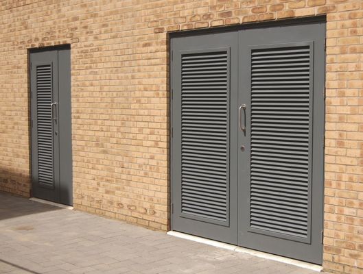 Ultra Silver Aluminium Louver Doors Tempered Glass Anodized Finish