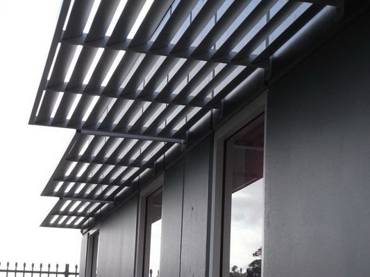 Energy Efficient Extruded Aluminum Sun Shade Louvers Mill Finish Tinted Glass